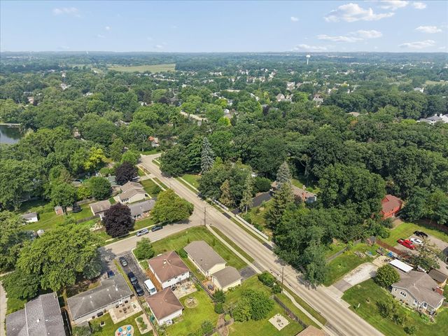 411 Highland Road, Grayslake, IL 60030