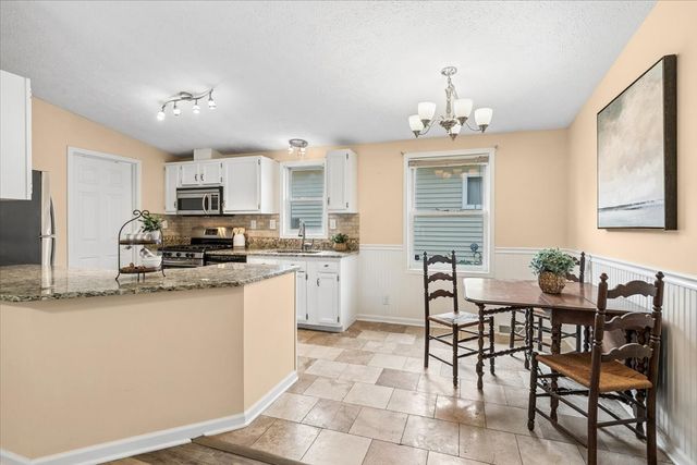 411 Highland Road, Grayslake, IL 60030