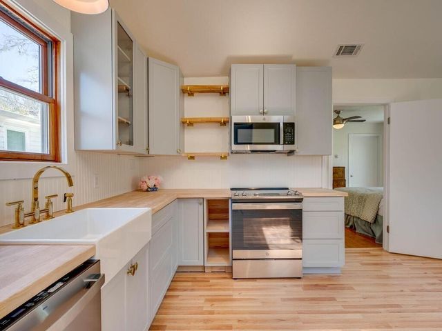 1607 Woodlawn BLVD Guest, Austin, TX 78703