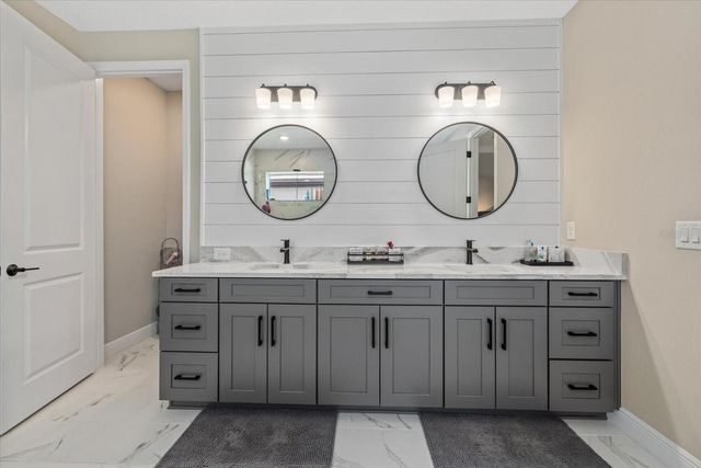 4618 SWEET RETREAT RUN, Lakewood Ranch, FL 34211