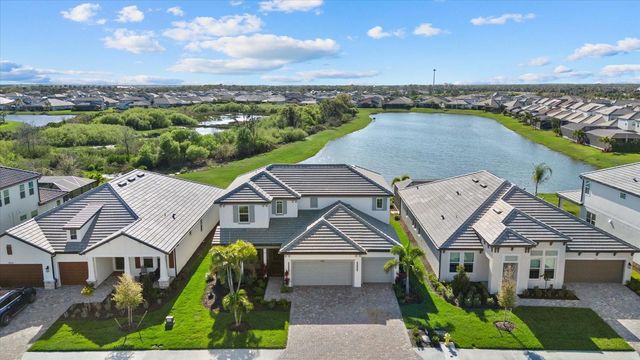 4618 SWEET RETREAT RUN, Lakewood Ranch, FL 34211