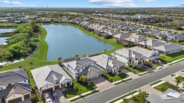 4618 SWEET RETREAT RUN, Lakewood Ranch, FL 34211