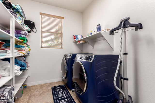 6233 S ROCHESTER Drive, Gilbert, AZ 85298