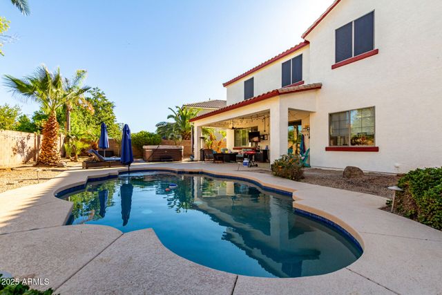 6233 S ROCHESTER Drive, Gilbert, AZ 85298