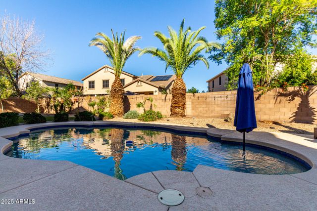6233 S ROCHESTER Drive, Gilbert, AZ 85298