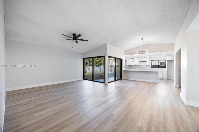 25720 SW 133rd Ave, Homestead, FL 33032