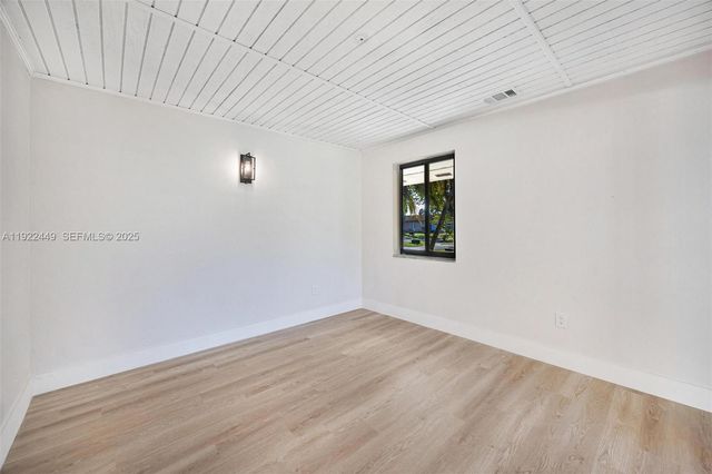 25720 SW 133rd Ave, Homestead, FL 33032