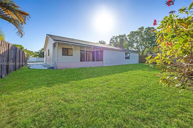 25720 SW 133rd Ave, Homestead, FL 33032