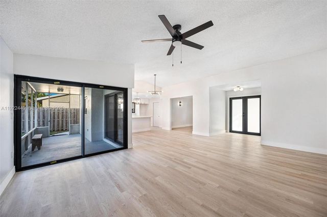 25720 SW 133rd Ave, Homestead, FL 33032