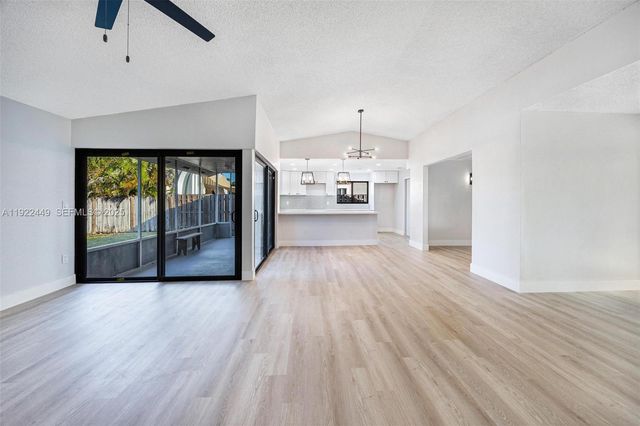 25720 SW 133rd Ave, Homestead, FL 33032