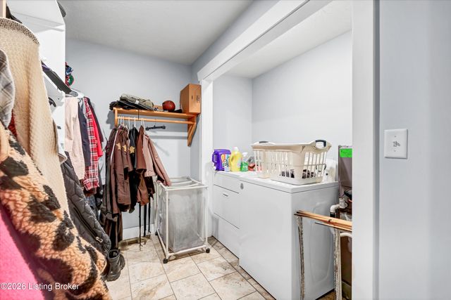 2974 Bacon Creek Rd, Elizabethtown, KY 42701