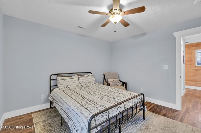 2974 Bacon Creek Rd, Elizabethtown, KY 42701