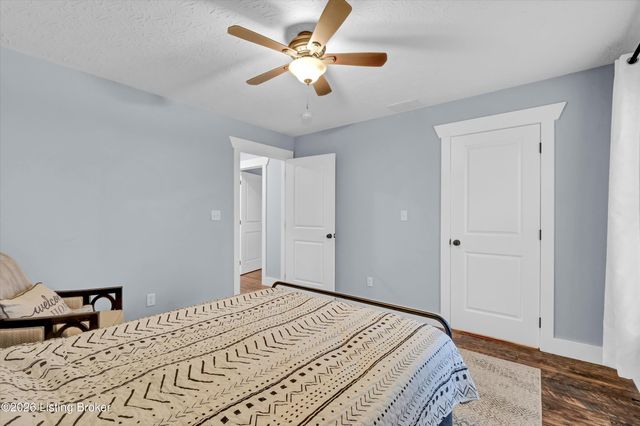 2974 Bacon Creek Rd, Elizabethtown, KY 42701