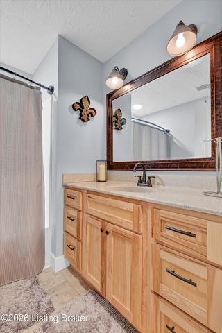 2974 Bacon Creek Rd, Elizabethtown, KY 42701