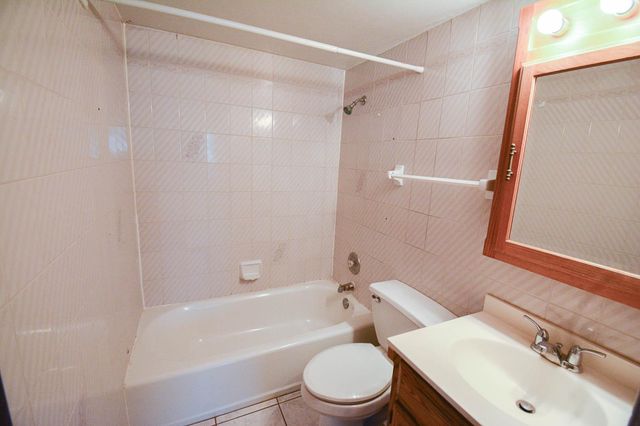 3960 Willow Heights Drive SW, Rochester, MN 55902