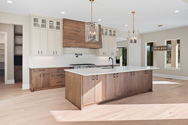 1760 Dean Rd, Thompsons Station, TN 37179