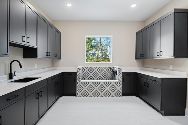 1760 Dean Rd, Thompsons Station, TN 37179