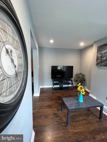 412 E 21ST ST, Baltimore, MD 21218