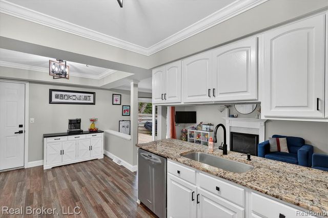 3885 Morgan Road, Lake Orion, MI 48359