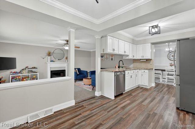 3885 Morgan Road, Lake Orion, MI 48359