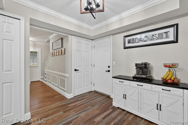 3885 Morgan Road, Lake Orion, MI 48359