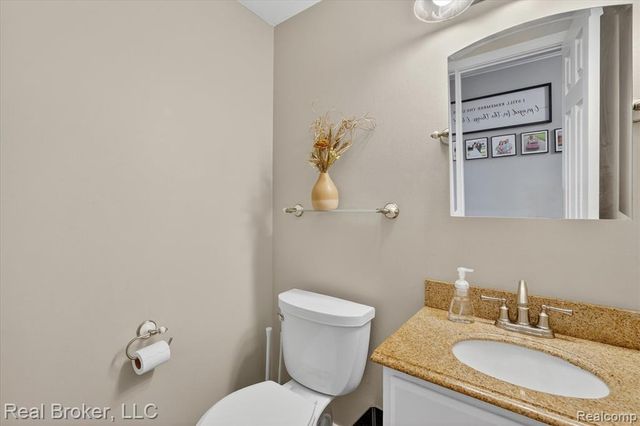 3885 Morgan Road, Lake Orion, MI 48359