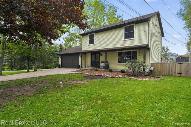 3885 Morgan Road, Lake Orion, MI 48359