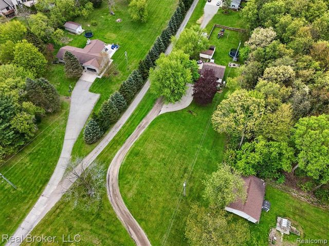 3885 Morgan Road, Lake Orion, MI 48359