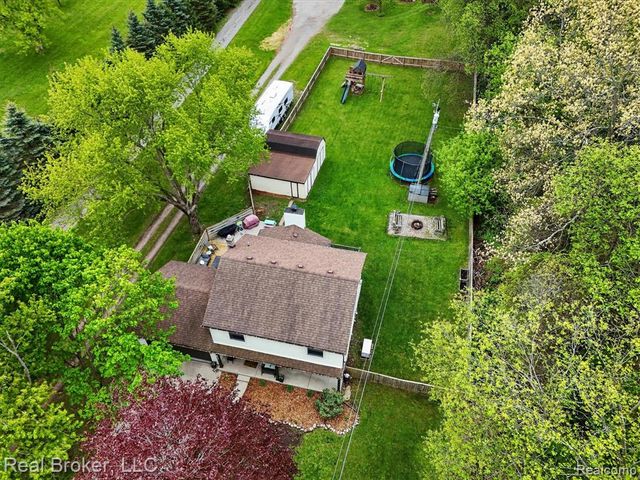 3885 Morgan Road, Lake Orion, MI 48359