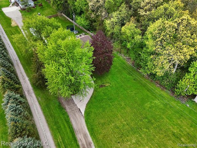 3885 Morgan Road, Lake Orion, MI 48359