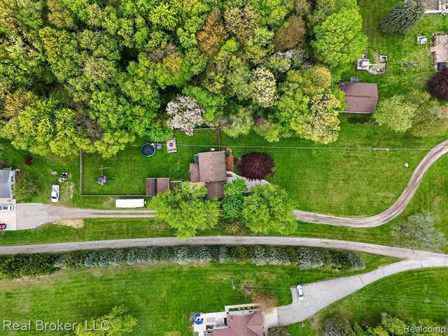 3885 Morgan Road, Lake Orion, MI 48359