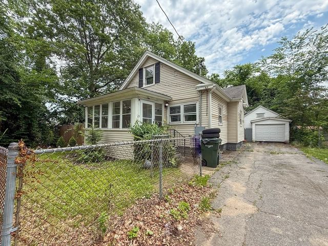 23 Eldert St, Springfield, MA 01109