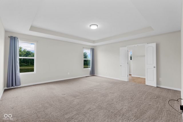 2241 Creek Bank Drive, Columbus, IN 47201