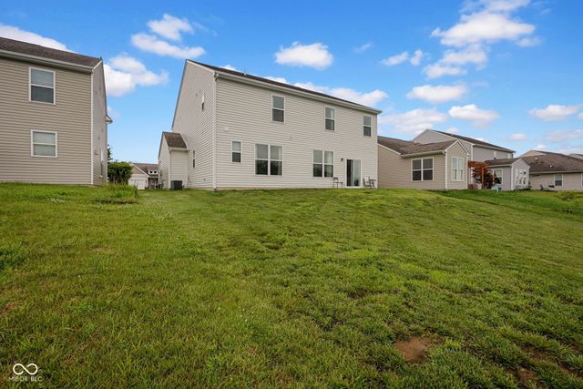 2241 Creek Bank Drive, Columbus, IN 47201