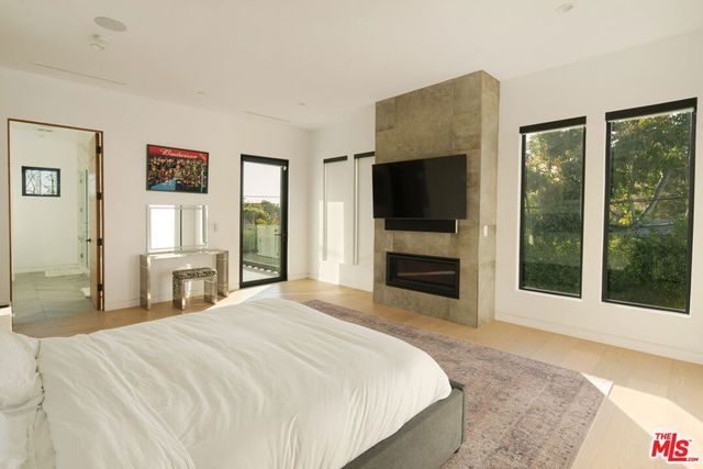 2819 S Canfield Avenue, Los Angeles, CA 90034