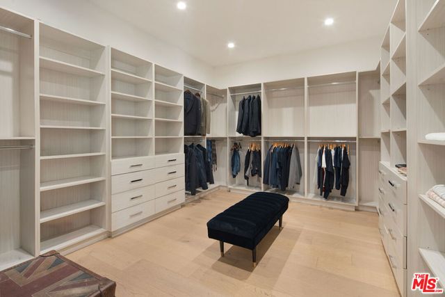 2819 S Canfield Avenue, Los Angeles, CA 90034