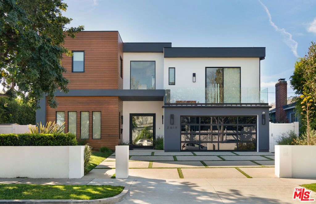 2819 S Canfield Avenue, Los Angeles, CA 90034