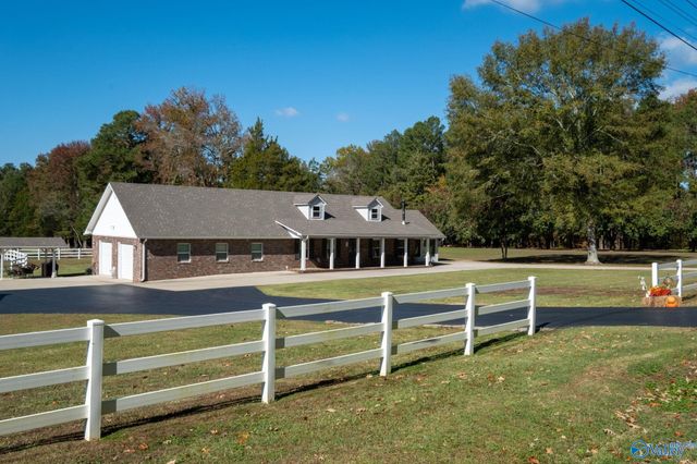 4825 Indian Hills, Decatur, AL 35603