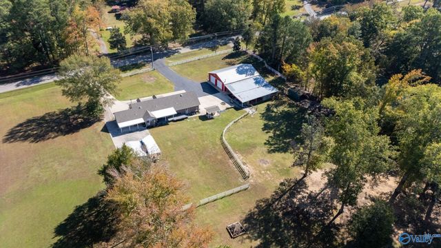 4825 Indian Hills, Decatur, AL 35603