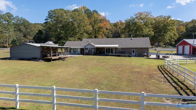 4825 Indian Hills, Decatur, AL 35603