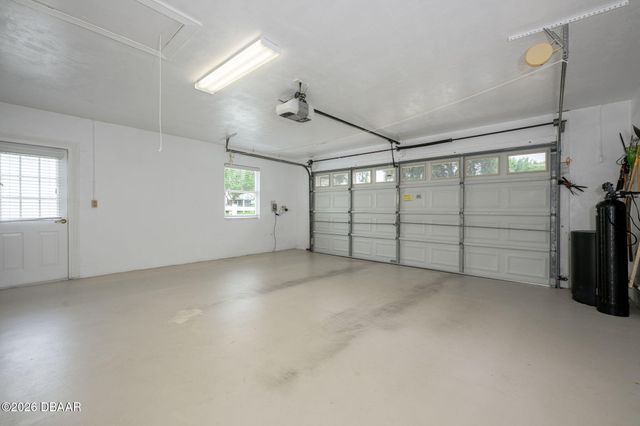 1052 Azalea Pointe Drive, Port Orange, FL 32129