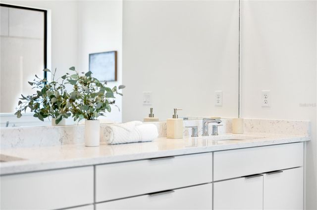 2592 WATERFRONT CIRCLE, Sarasota, FL 34240