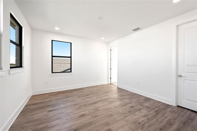 2592 WATERFRONT CIRCLE, Sarasota, FL 34240