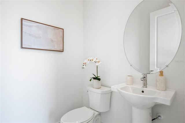 2592 WATERFRONT CIRCLE, Sarasota, FL 34240