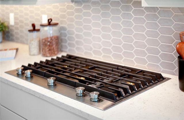 2592 WATERFRONT CIRCLE, Sarasota, FL 34240