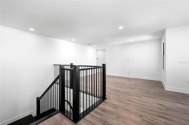 2592 WATERFRONT CIRCLE, Sarasota, FL 34240