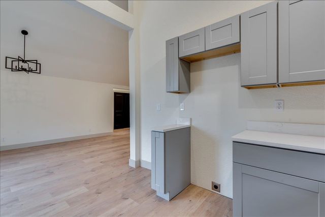 102 E Oak St, Douglass, KS 67039