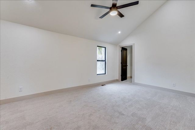 102 E Oak St, Douglass, KS 67039