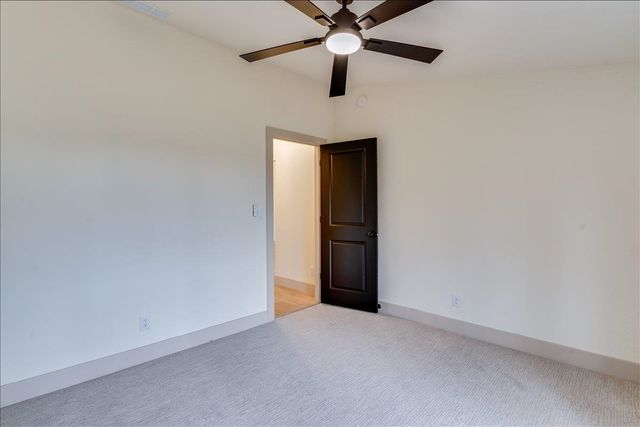 102 E Oak St, Douglass, KS 67039