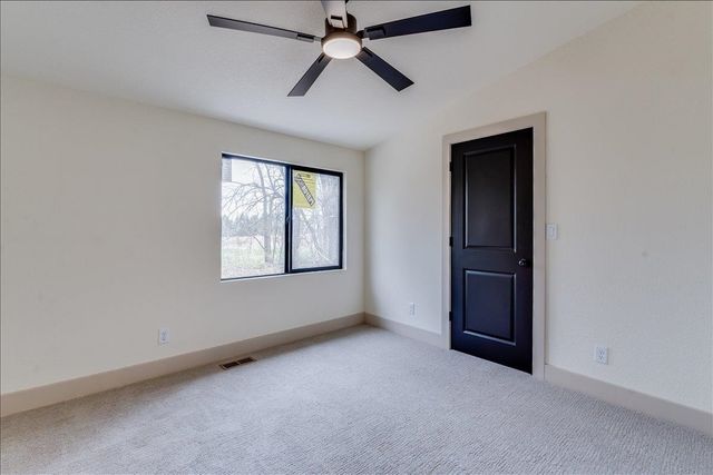 102 E Oak St, Douglass, KS 67039